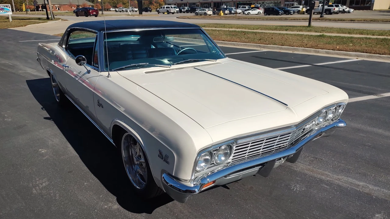 1966 Chevrolet Caprice - Image 28 of 31