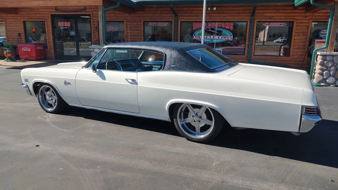 1966 Chevrolet Caprice - Image 9 of 21
