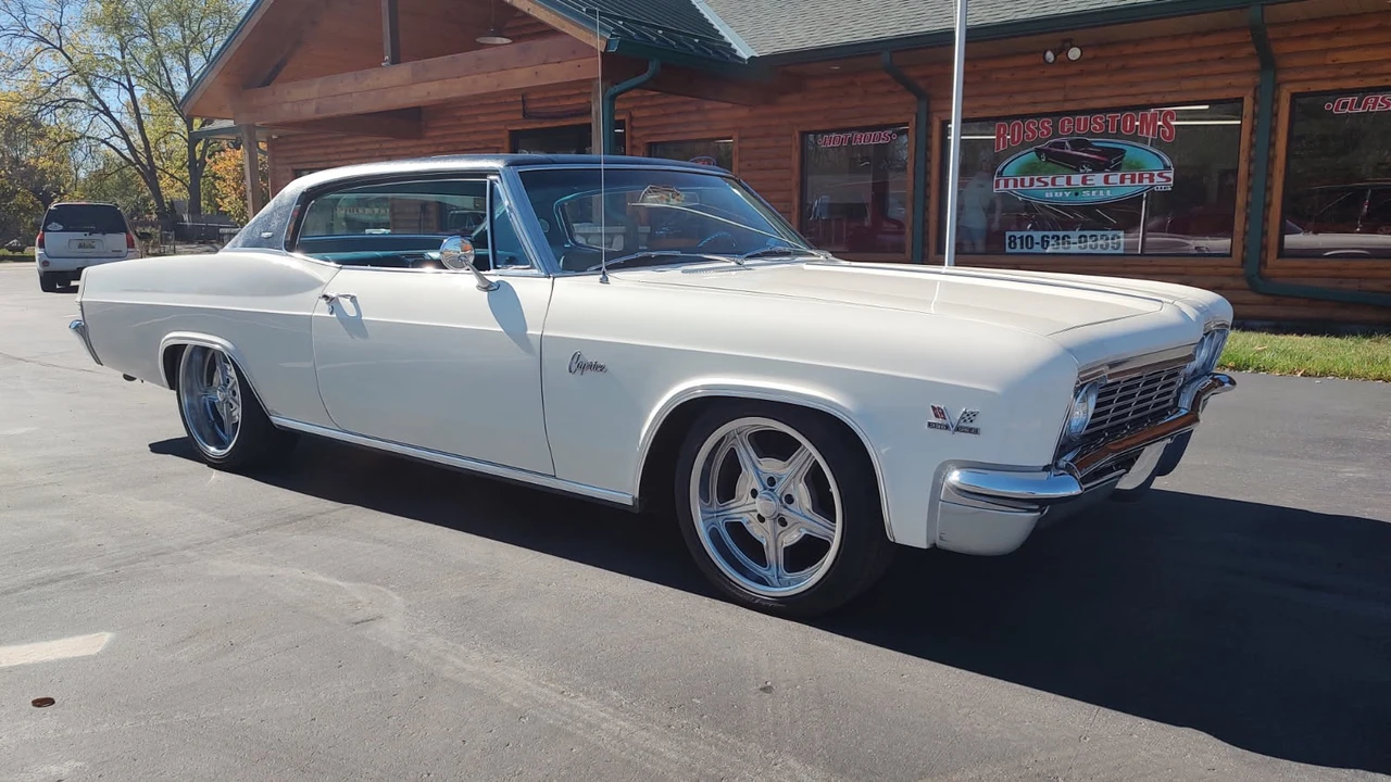 1966 Chevrolet Caprice - Image 24 of 31