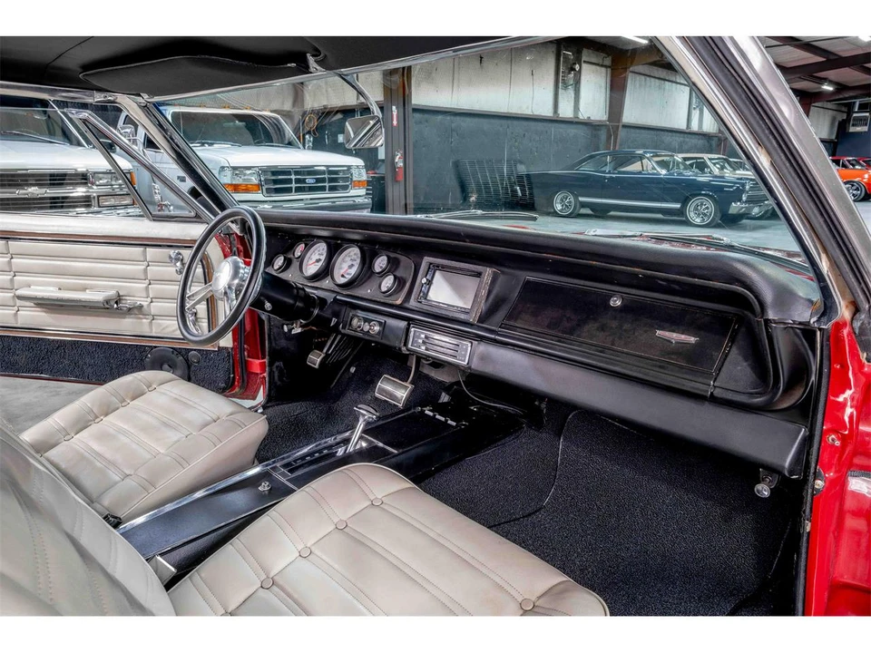 1966 Chevrolet Caprice - Image 17 of 24