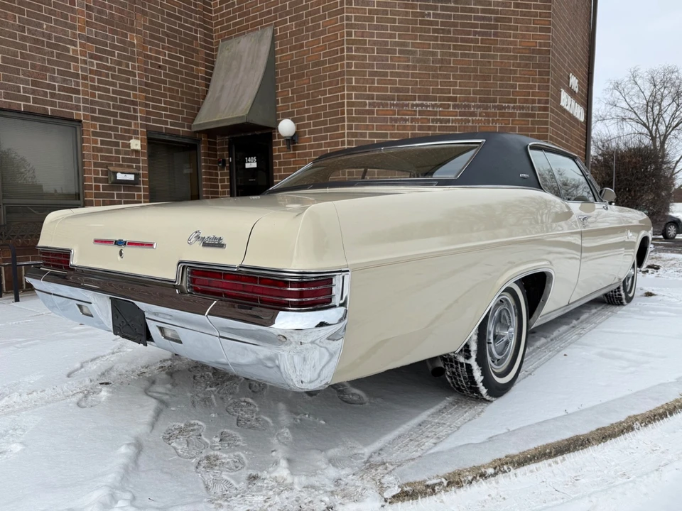 1966 Chevrolet Caprice - Image 9 of 21