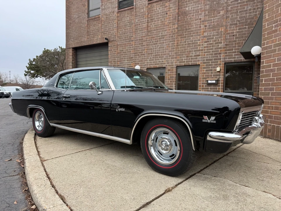 1966 Chevrolet Caprice - Image 13 of 31