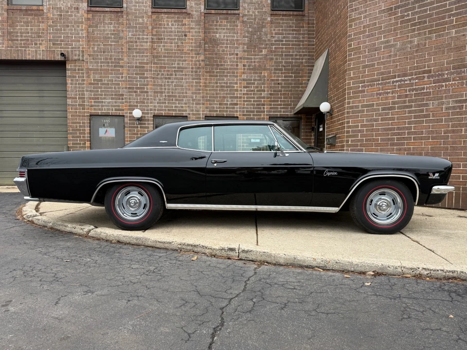 1966 Chevrolet Caprice - Image 11 of 31