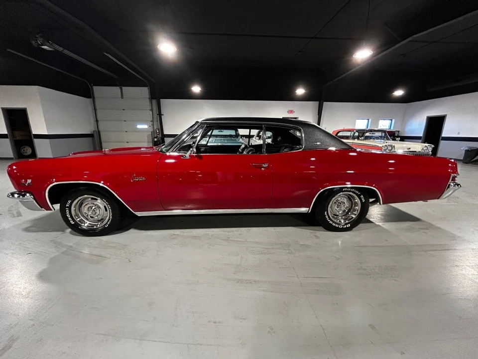 1966 Chevrolet Caprice - Image 15 of 31
