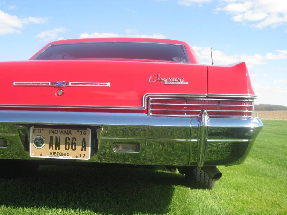 1966 Chevrolet Caprice - Image 13 of 31