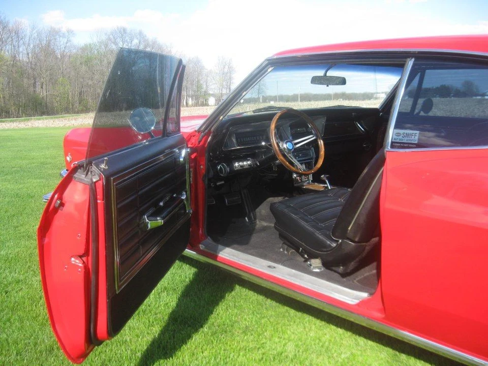 1966 Chevrolet Caprice - Image 15 of 31