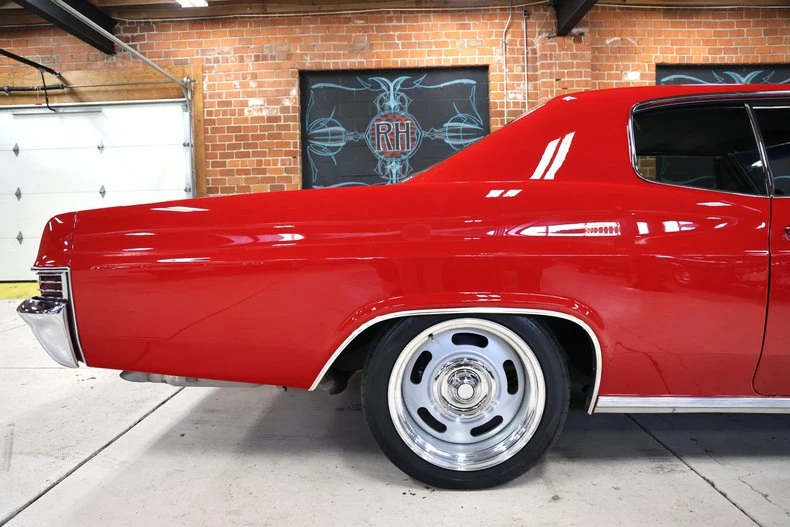 1966 Chevrolet Caprice - Image 28 of 31