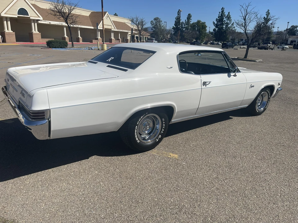 1966 Chevrolet Caprice - Image 11 of 31