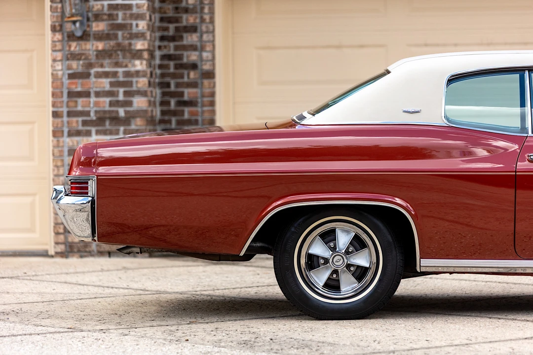 1966 Chevrolet Caprice - Image 11 of 31