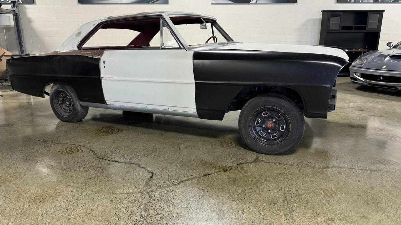 1966 Parts & Memorabilia Rolling Chassis - Image 5 of 31