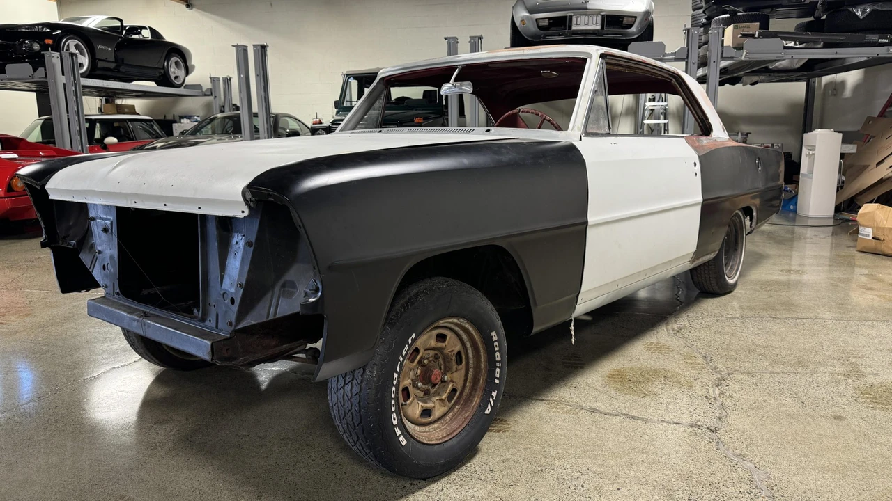 1966 Parts & Memorabilia Rolling Chassis - Image 2 of 31