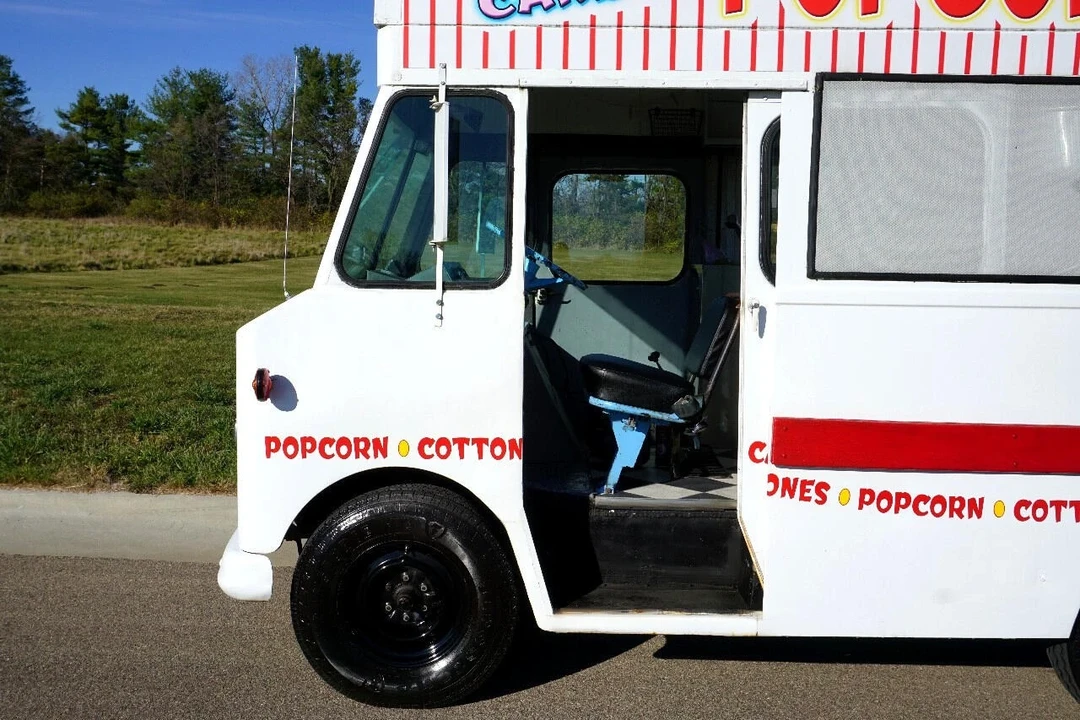 1966 Chevrolet G-Series Van - Image 18 of 21