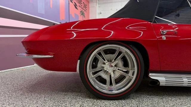 1966 Chevrolet Corvette C2 - Image 19 of 23