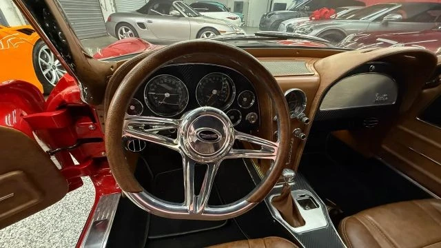 1966 Chevrolet Corvette C2 - Image 11 of 23