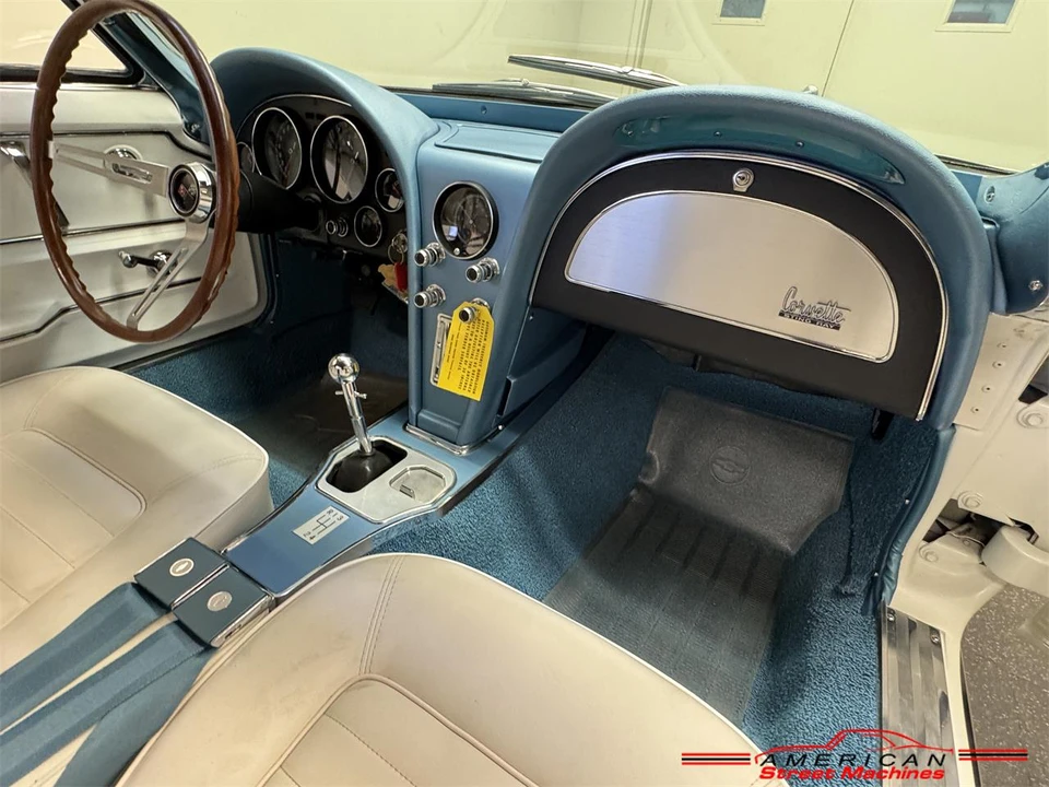 1966 Chevrolet Corvette C2 - Image 29 of 31