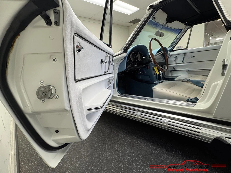 1966 Chevrolet Corvette C2 - Image 27 of 31