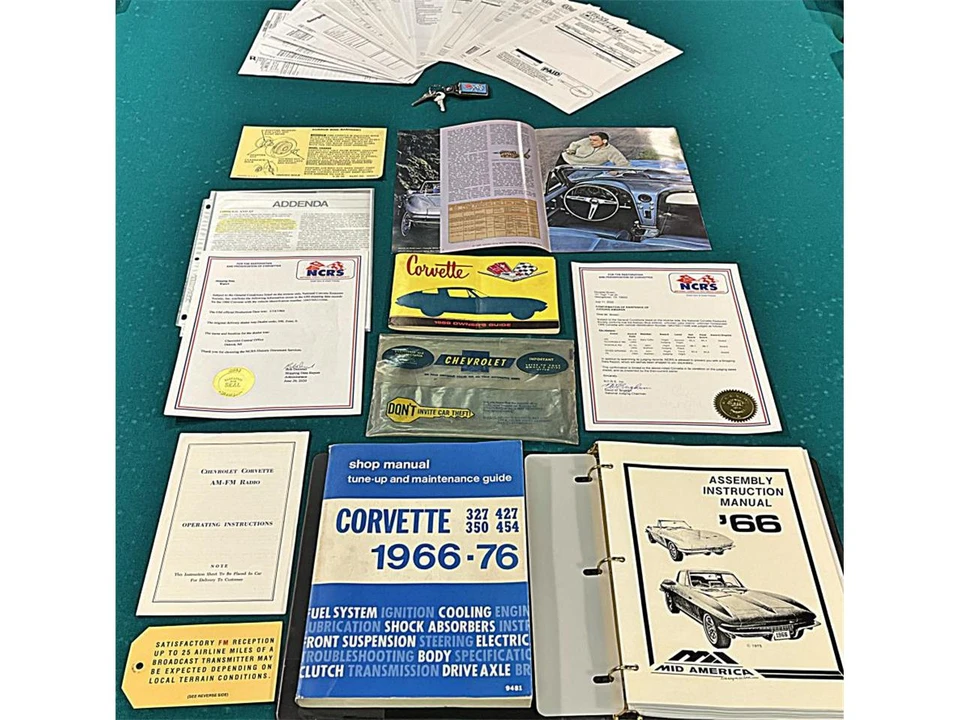 1966 Chevrolet Corvette C2 - Image 2 of 31