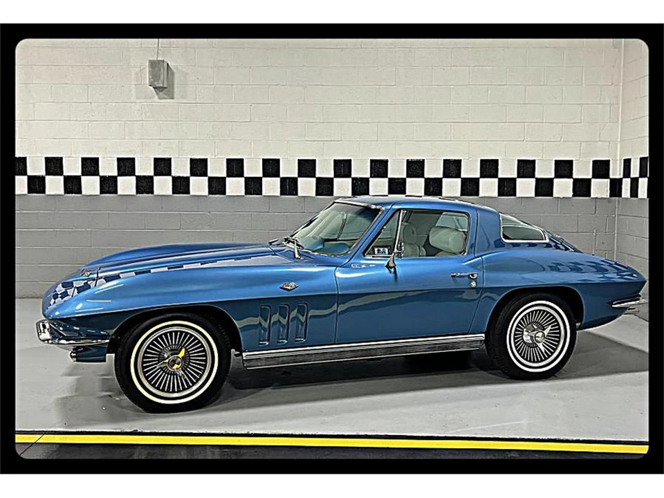 1966 Chevrolet Corvette C2 - Image 10 of 31