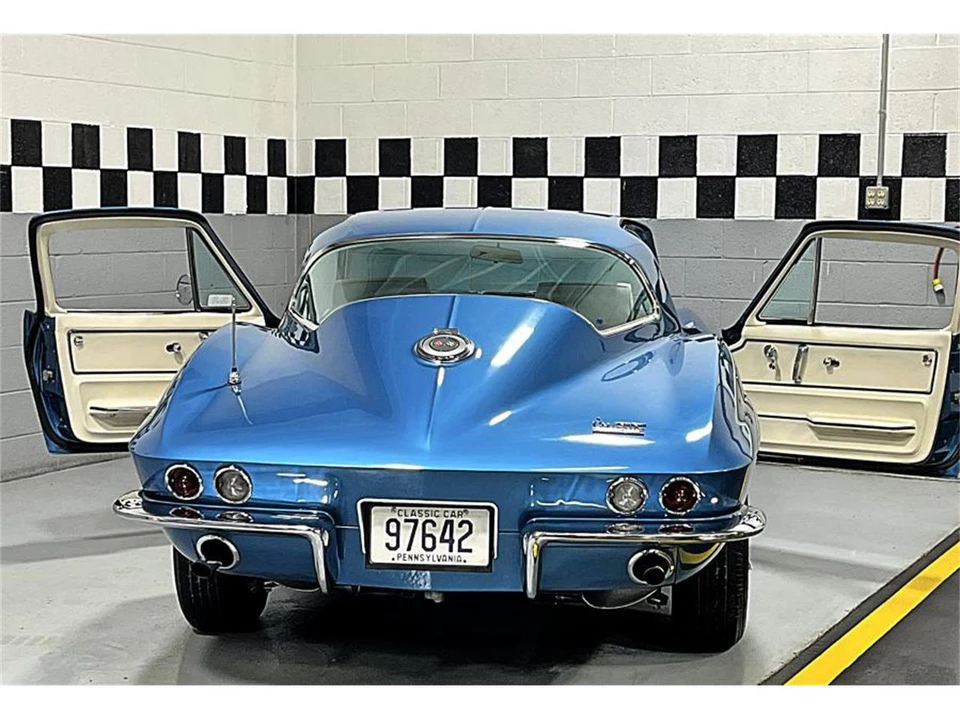 1966 Chevrolet Corvette C2 - Image 17 of 31