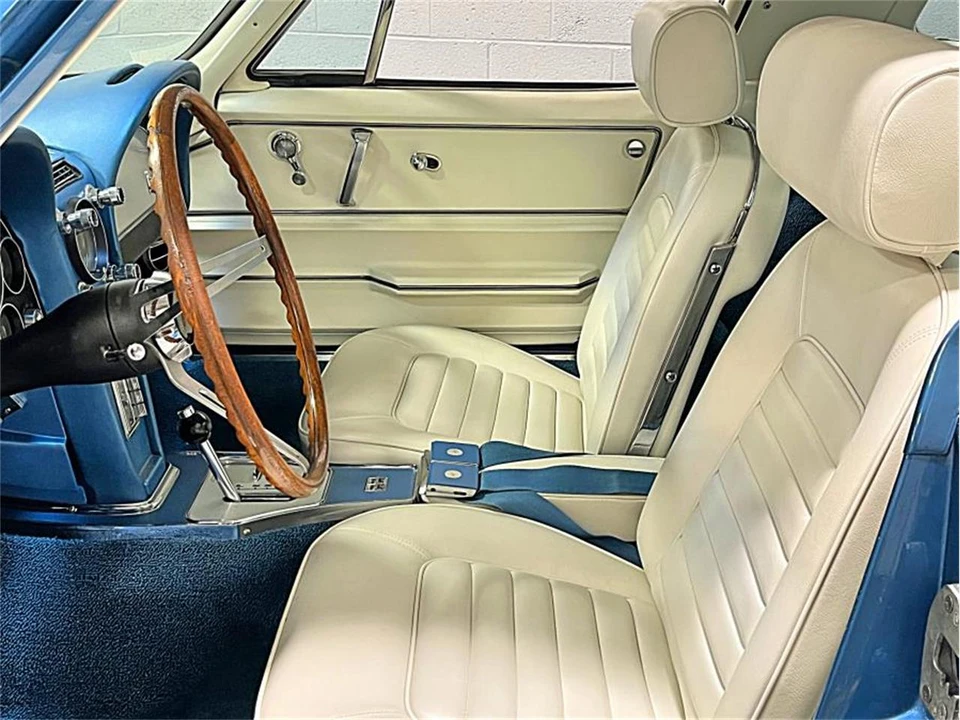 1966 Chevrolet Corvette C2 - Image 19 of 31