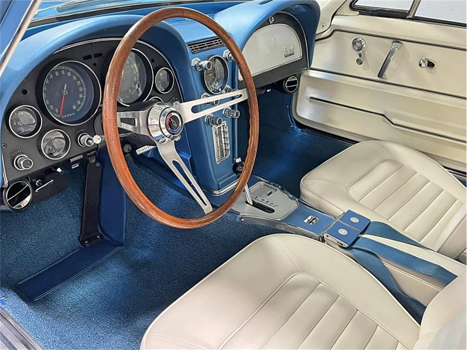 1966 Chevrolet Corvette C2 - Image 22 of 31