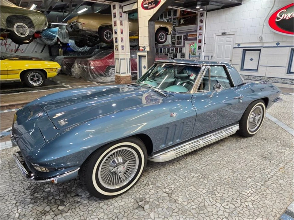 1966 Chevrolet Corvette C2 - Image 2 of 31