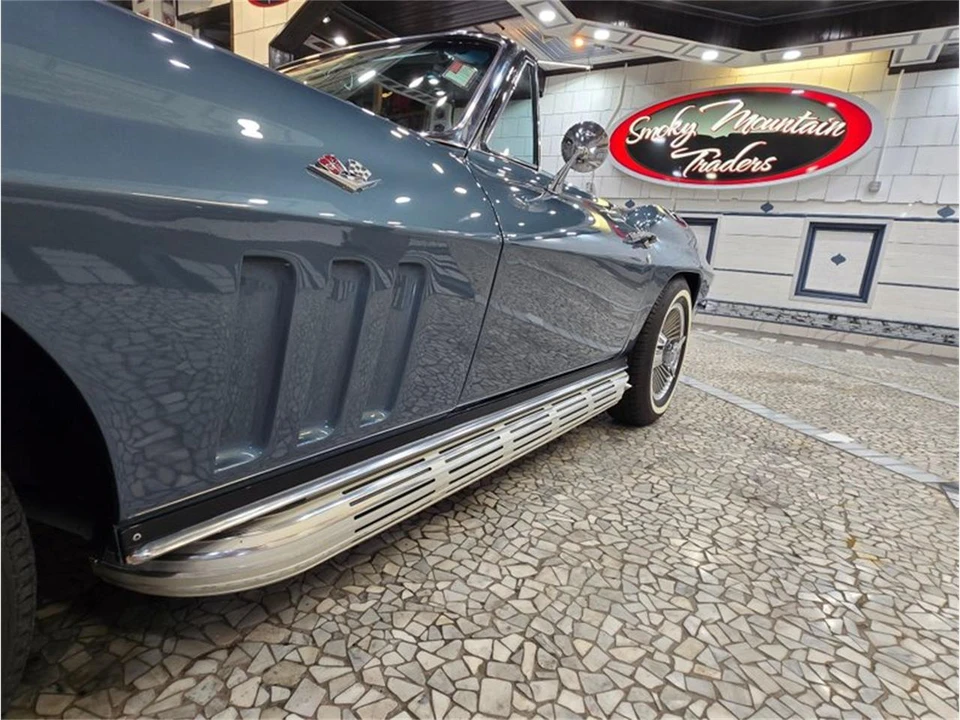 1966 Chevrolet Corvette C2 - Image 29 of 31