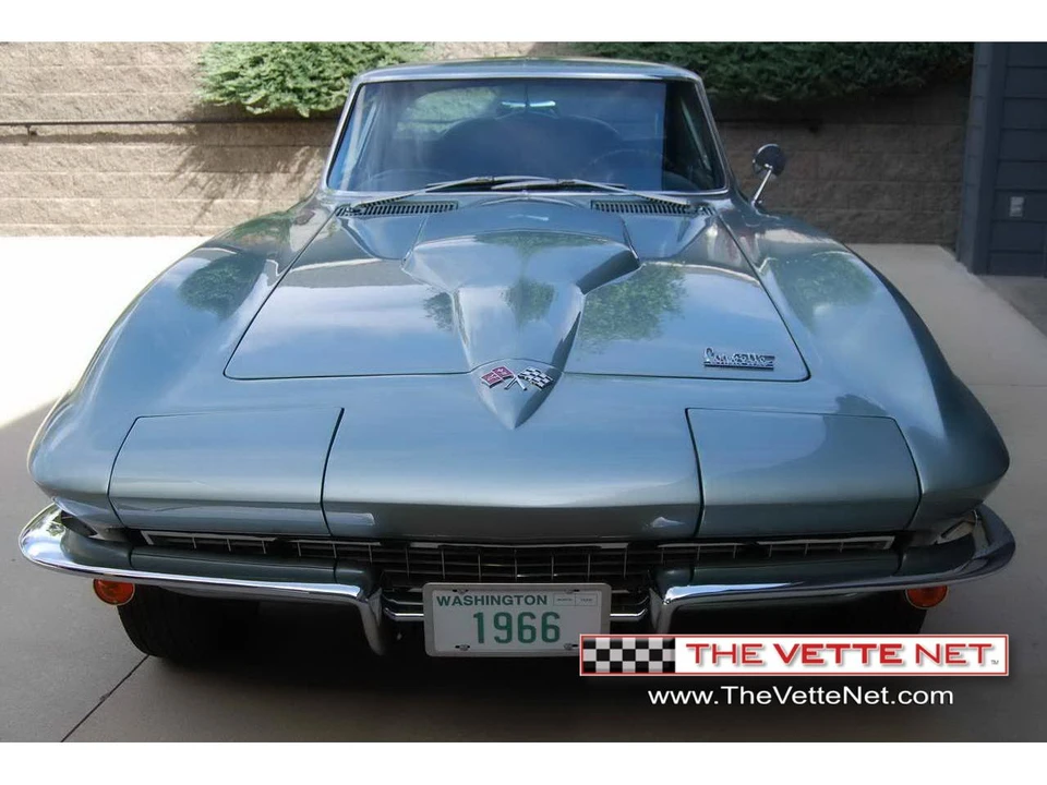 1966 Chevrolet Corvette C2 - Image 2 of 31