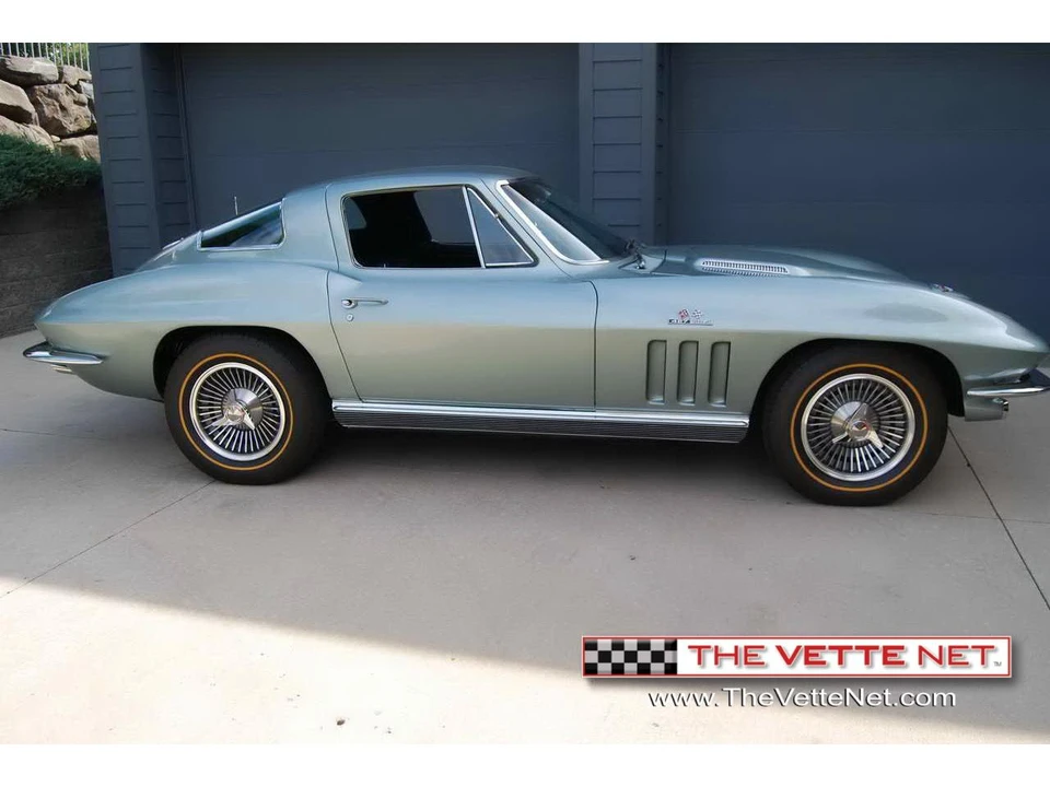 1966 Chevrolet Corvette C2 - Image 5 of 31
