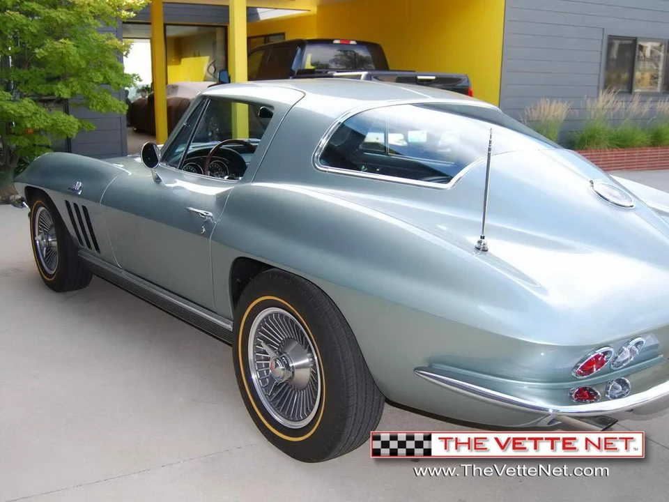 1966 Chevrolet Corvette C2 - Image 7 of 31