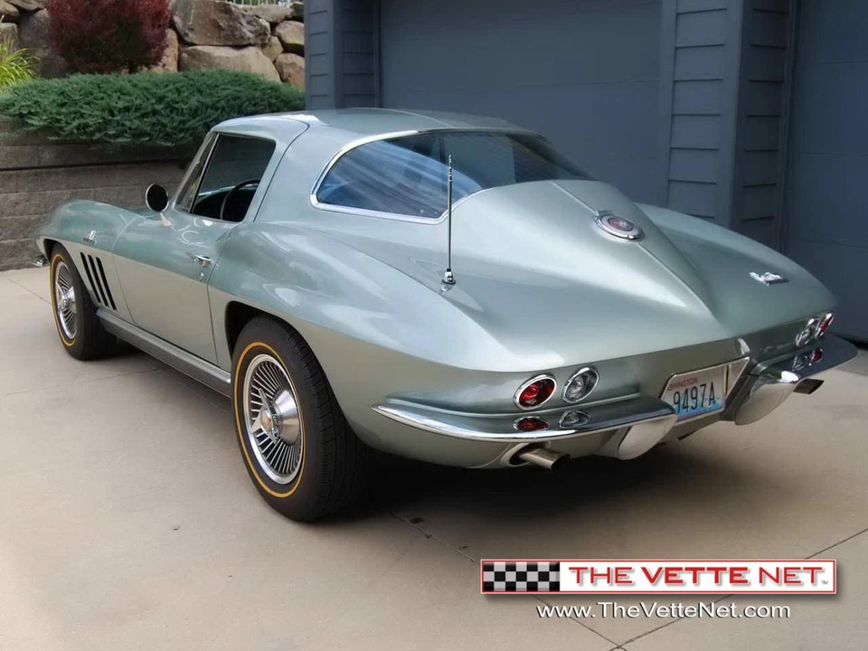 1966 Chevrolet Corvette C2 - Image 12 of 31