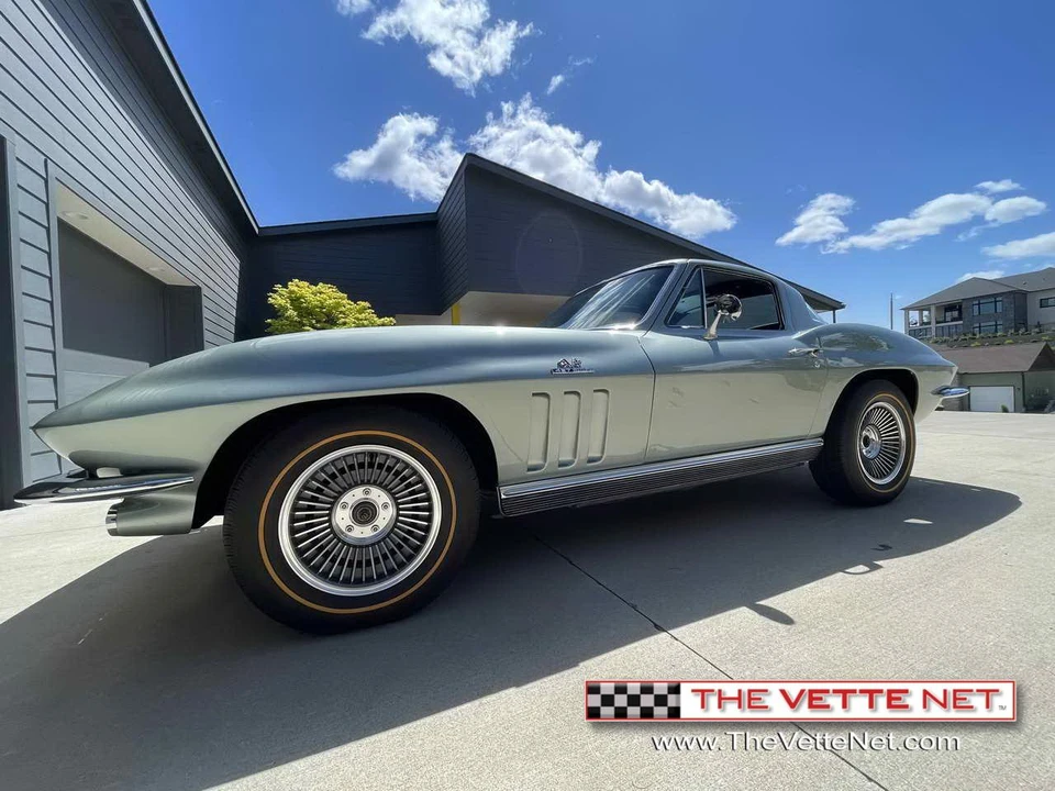 1966 Chevrolet Corvette C2 - Image 15 of 31