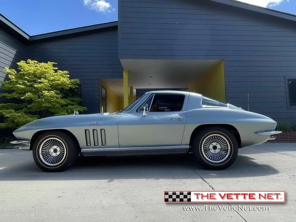 1966 Chevrolet Corvette C2 - Image 16 of 31