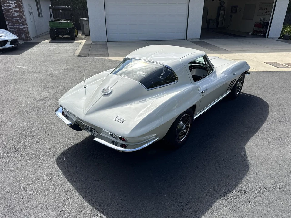1966 Chevrolet Corvette C2 - Image 12 of 31