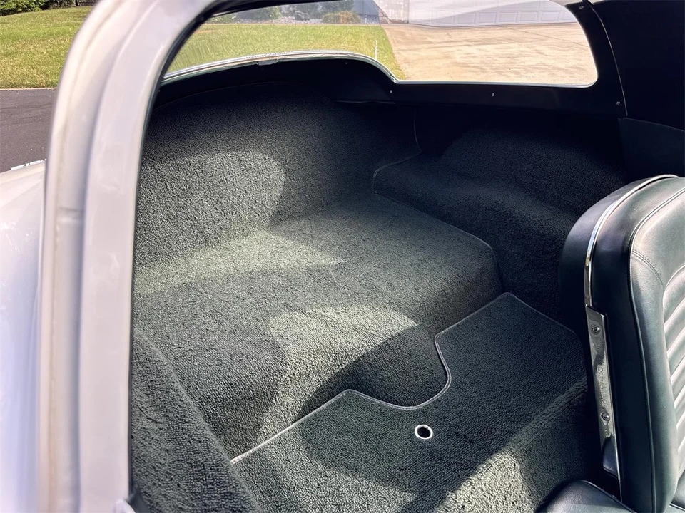 1966 Chevrolet Corvette C2 - Image 22 of 31