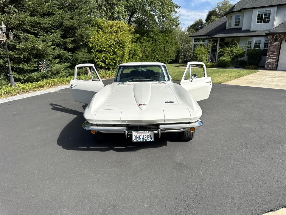 1966 Chevrolet Corvette C2 - Image 28 of 31