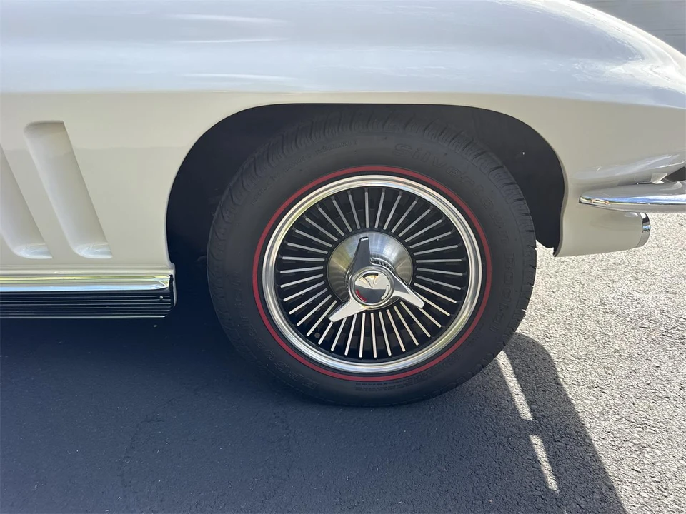 1966 Chevrolet Corvette C2 - Image 29 of 31