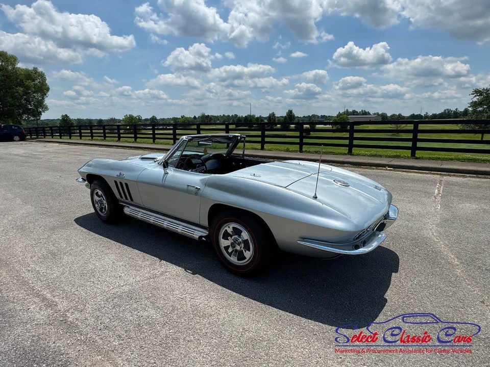 1966 Chevrolet Corvette C2 - Image 12 of 31