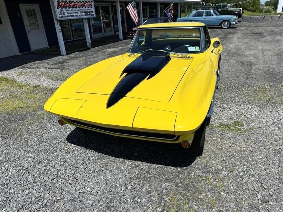 1966 Chevrolet Corvette C2 - Image 18 of 31