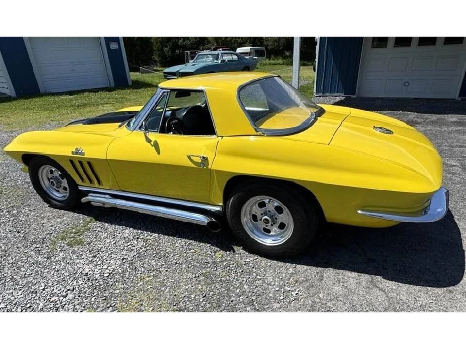 1966 Chevrolet Corvette C2 - Image 17 of 31