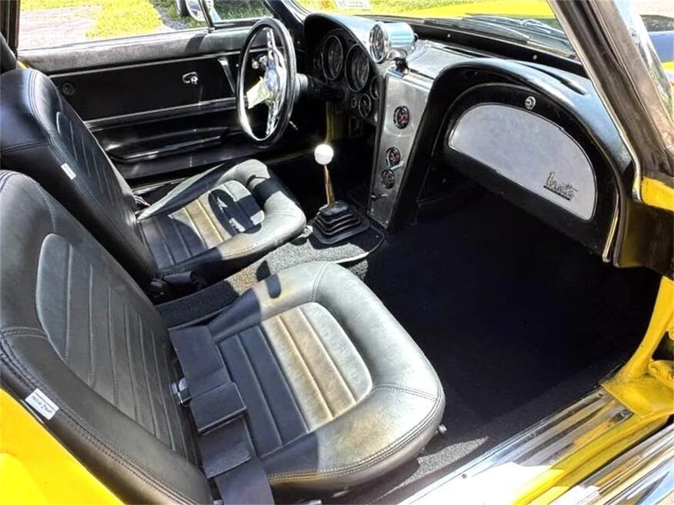 1966 Chevrolet Corvette C2 - Image 23 of 31