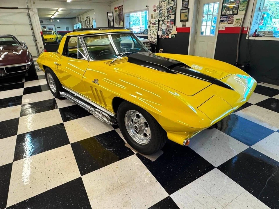 1966 Chevrolet Corvette C2 - Image 6 of 31