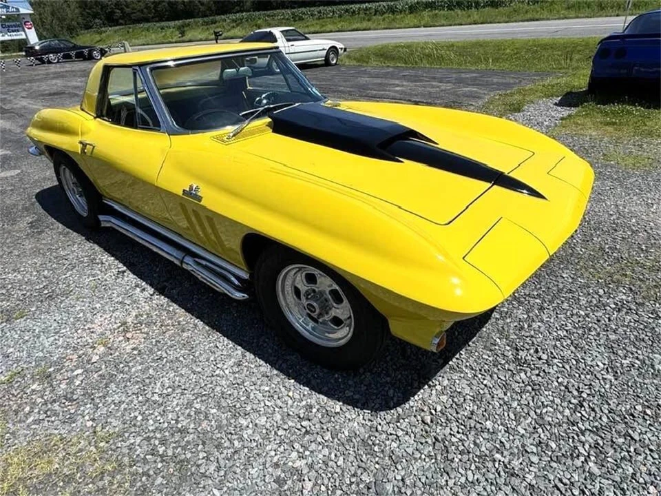 1966 Chevrolet Corvette C2 - Image 15 of 31