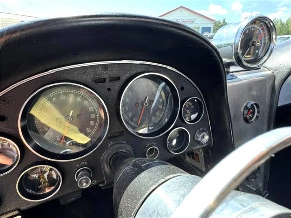 1966 Chevrolet Corvette C2 - Image 24 of 31