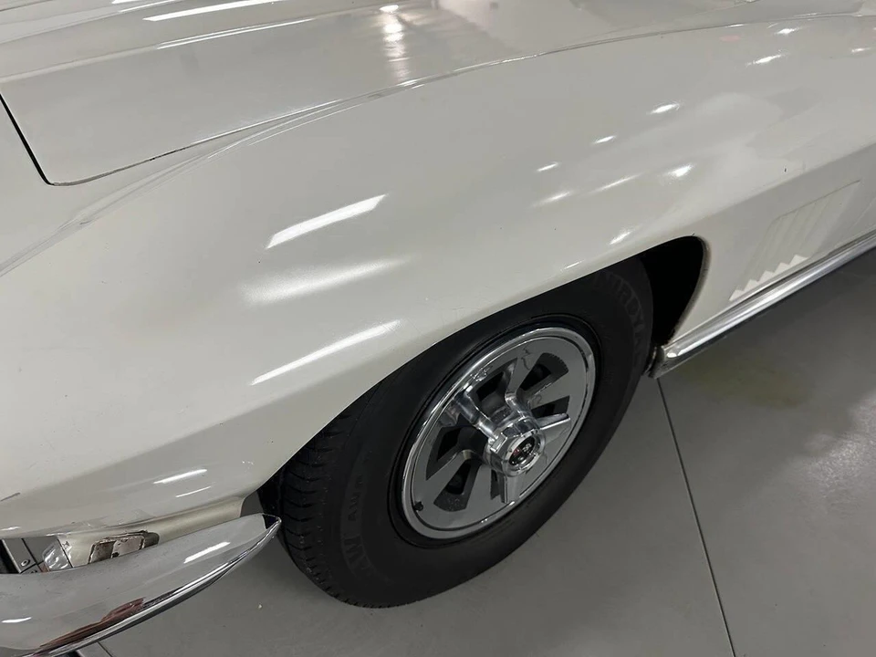1966 Chevrolet Corvette C2 - Image 19 of 31