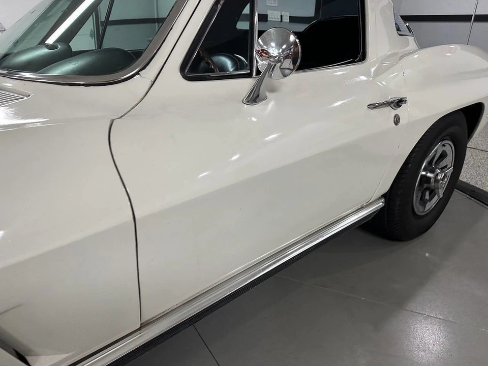 1966 Chevrolet Corvette C2 - Image 21 of 31