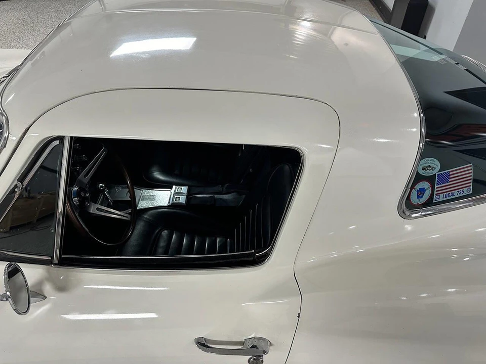 1966 Chevrolet Corvette C2 - Image 24 of 31