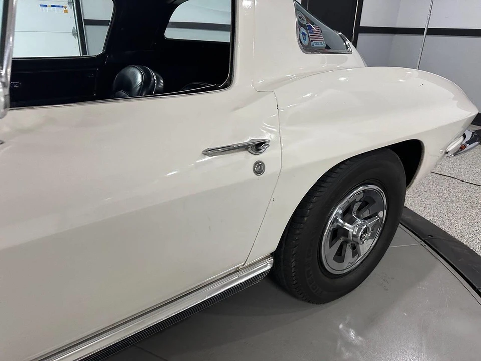 1966 Chevrolet Corvette C2 - Image 22 of 31