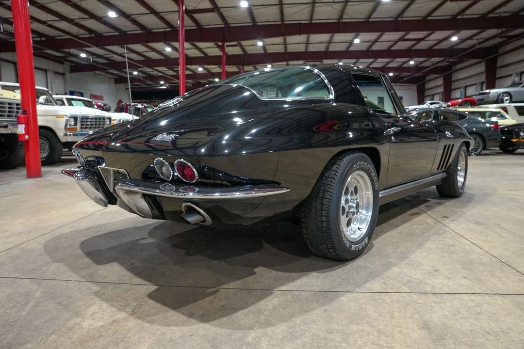1966 Chevrolet Corvette C2 - Image 8 of 31