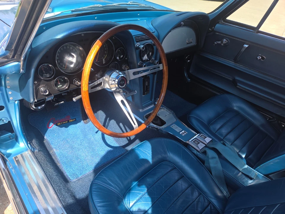 1966 Chevrolet Corvette C2 - Image 17 of 21